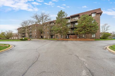 Tiny photo for 820 Elder Road #C411, Homewood, IL 60430 (MLS # 12616895)