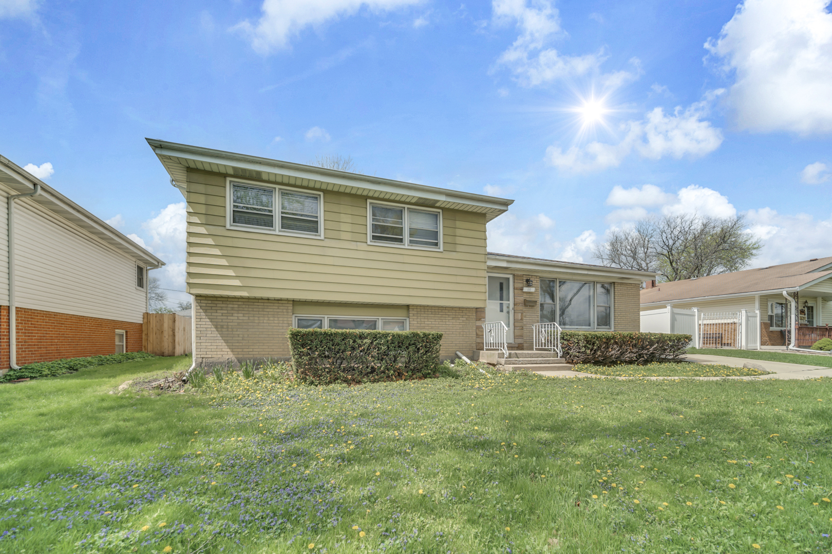 10 N ADAMS Drive