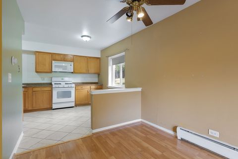 Tiny photo for 235 N Mill Road #115B, Addison, IL 60101 (MLS # 12125929)