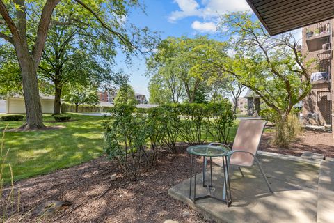 Tiny photo for 235 N Mill Road #115B, Addison, IL 60101 (MLS # 12125929)