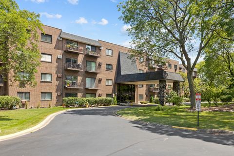 Tiny photo for 235 N Mill Road #115B, Addison, IL 60101 (MLS # 12125929)