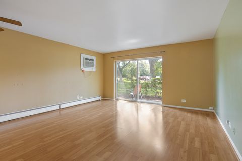 Tiny photo for 235 N Mill Road #115B, Addison, IL 60101 (MLS # 12125929)