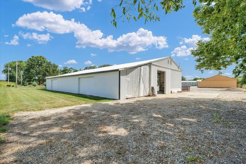 Tiny photo for 176 S Henning Road, Danville, IL 61832 (MLS # 12456457)