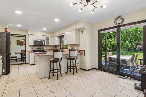 Tiny photo for 816 Bonnie Brae Lane, Bolingbrook, IL 60440 (MLS # 12730107)