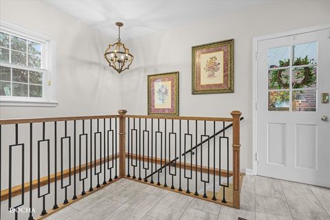 Tiny photo for 1421 Garfield Avenue, Aurora, IL 60506 (MLS # 12646734)
