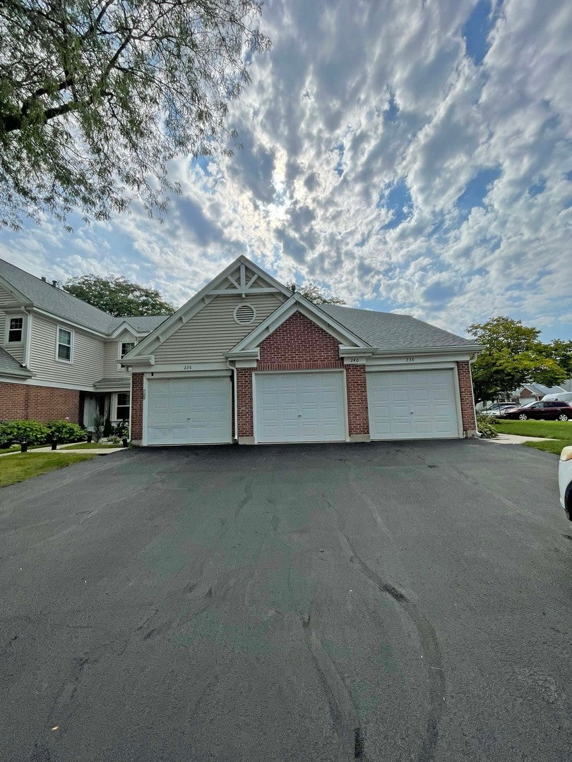 238 Green Knoll Lane 238