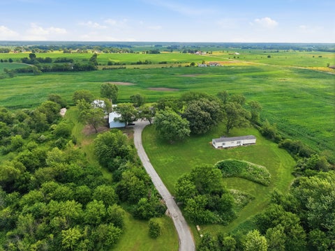 Photo of 2737 E Indiana Avenue, Beecher, IL 60401 (MLS # 12707847)