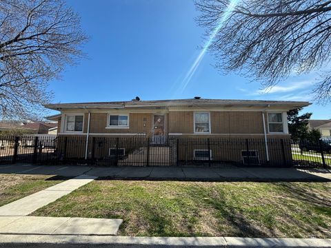 Tiny photo for 6601 S Francisco Avenue, Chicago, IL 60629 (MLS # 12612673)