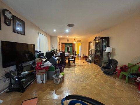 Tiny photo for 6601 S Francisco Avenue, Chicago, IL 60629 (MLS # 12612673)