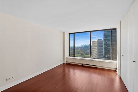 Tiny photo for 5455 N Sheridan Road #2904, Chicago, IL 60640 (MLS # 12632563)