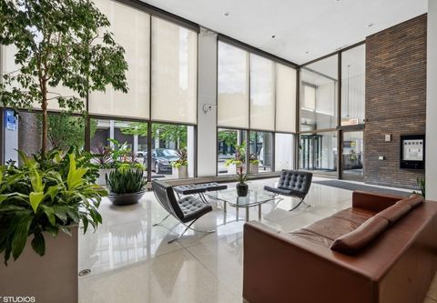 Tiny photo for 5455 N Sheridan Road #2904, Chicago, IL 60640 (MLS # 12632563)