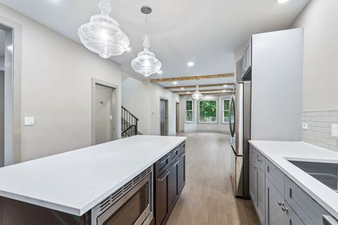 Tiny photo for 819 Mapleton Avenue, Oak Park, IL 60302 (MLS # 12678468)