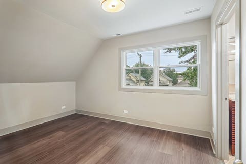 Tiny photo for 819 Mapleton Avenue, Oak Park, IL 60302 (MLS # 12678468)