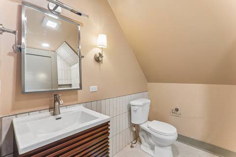 Tiny photo for 819 Mapleton Avenue, Oak Park, IL 60302 (MLS # 12678468)