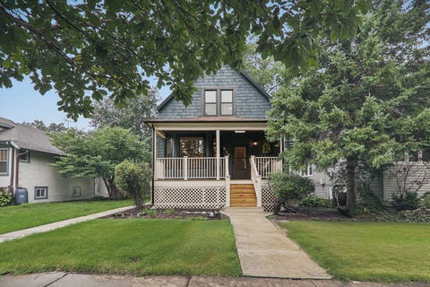 Tiny photo for 819 Mapleton Avenue, Oak Park, IL 60302 (MLS # 12678468)