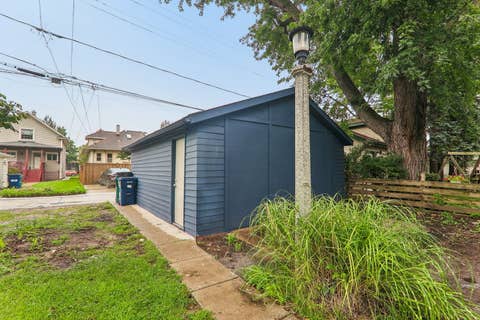 Tiny photo for 819 Mapleton Avenue, Oak Park, IL 60302 (MLS # 12678468)