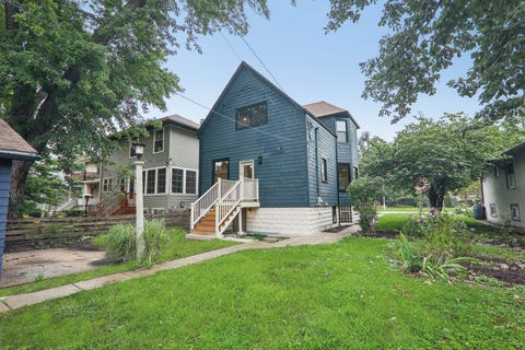 Tiny photo for 819 Mapleton Avenue, Oak Park, IL 60302 (MLS # 12678468)
