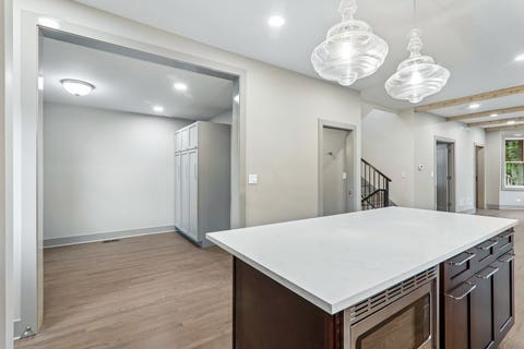 Tiny photo for 819 Mapleton Avenue, Oak Park, IL 60302 (MLS # 12678468)