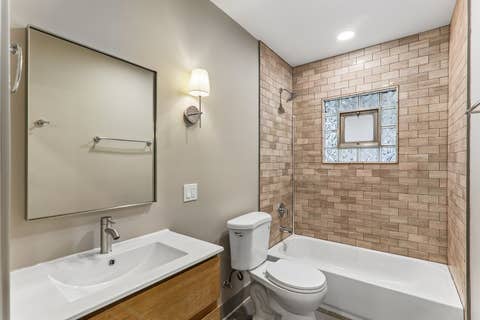 Tiny photo for 819 Mapleton Avenue, Oak Park, IL 60302 (MLS # 12678468)