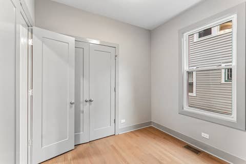 Tiny photo for 819 Mapleton Avenue, Oak Park, IL 60302 (MLS # 12678468)