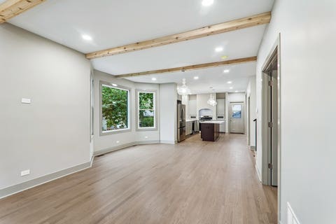 Tiny photo for 819 Mapleton Avenue, Oak Park, IL 60302 (MLS # 12678468)