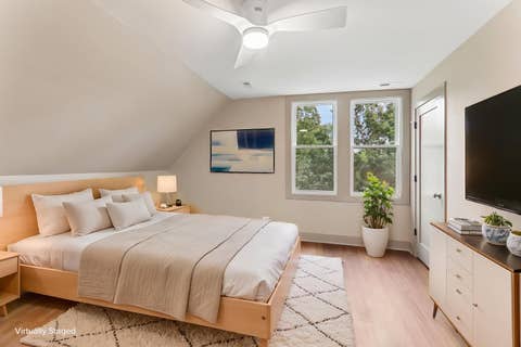 Tiny photo for 819 Mapleton Avenue, Oak Park, IL 60302 (MLS # 12678468)