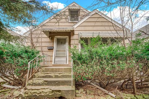 A home in River Grove