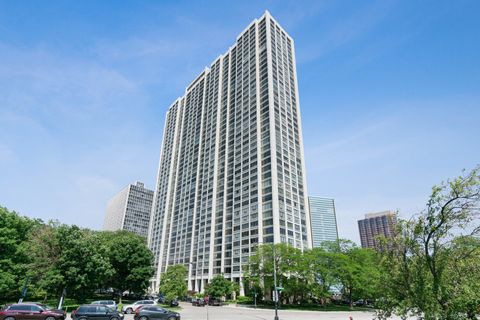 2800 N Lake Shore Drive 807 Chicago IL 60657