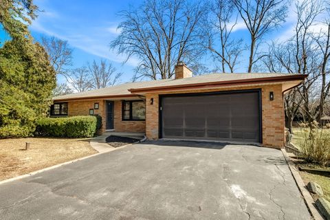 Photo of 14601 Linder Avenue, Midlothian, IL 60445 (MLS # 12531281)