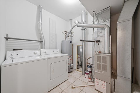 Tiny photo for 842 N Racine Avenue #202, Chicago, IL 60642 (MLS # 12751792)