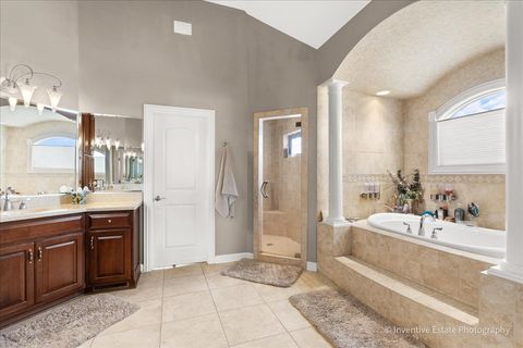 Tiny photo for Oswego, IL 60543 (MLS # 12573040)