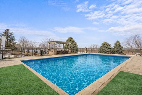 Tiny photo for Oswego, IL 60543 (MLS # 12573040)