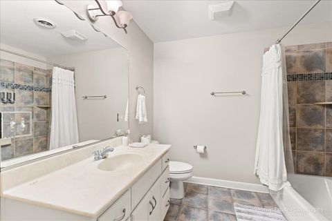 Tiny photo for Oswego, IL 60543 (MLS # 12573040)