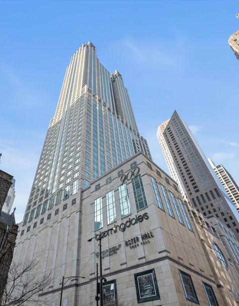 Photo of 132 E Delaware Place #5106, Chicago, IL 60611 (MLS # 12561061)