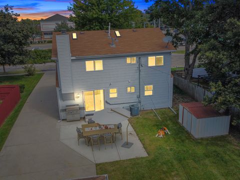 Tiny photo for 343 E North Avenue, Lombard, IL 60148 (MLS # 12498808)