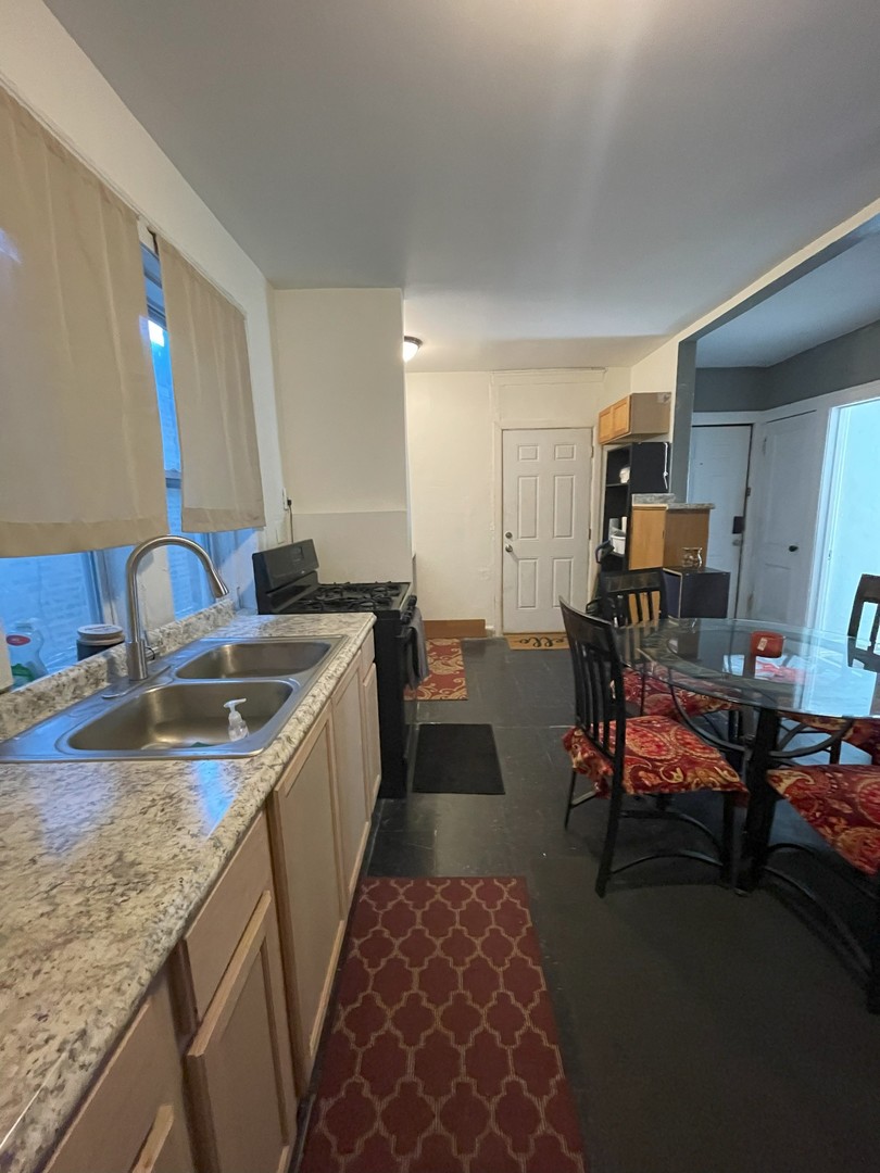 1818 W 78th Street