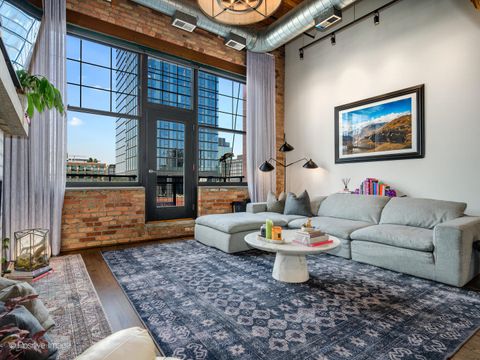 Tiny photo for 1000 W WASHINGTON Boulevard #542, Chicago, IL 60607 (MLS # 12488773)