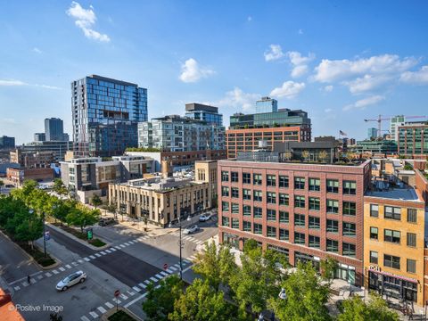 Tiny photo for 1000 W WASHINGTON Boulevard #542, Chicago, IL 60607 (MLS # 12488773)