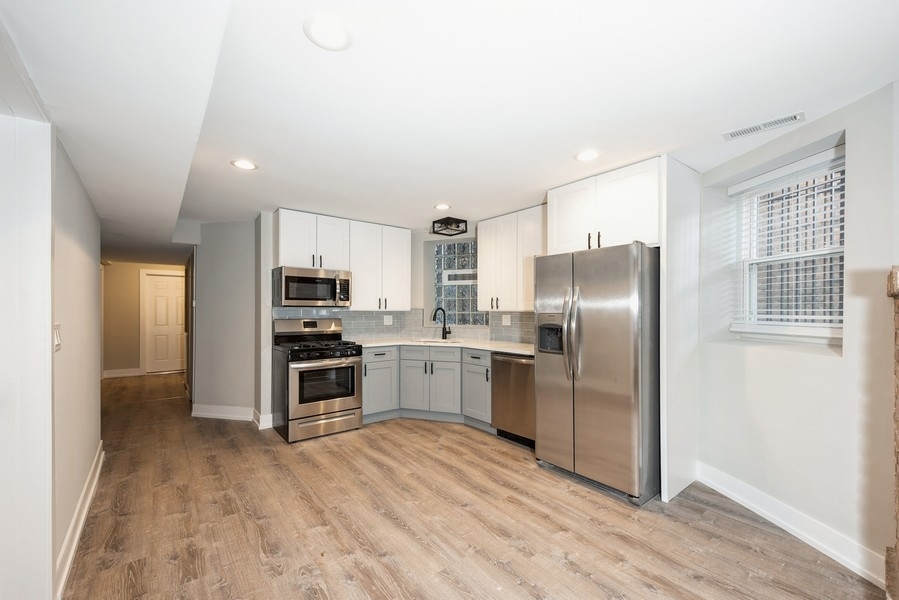 1435 N Washtenaw Avenue G