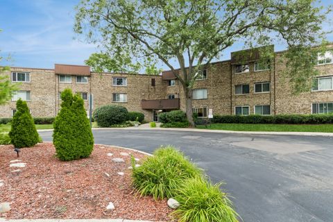 Photo of 2600 Brookwood Way Drive #316A, Rolling Meadows, IL 60008 (MLS # 12423408)