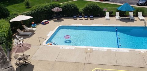 Tiny photo for 2600 Brookwood Way Drive #316A, Rolling Meadows, IL 60008 (MLS # 12423408)