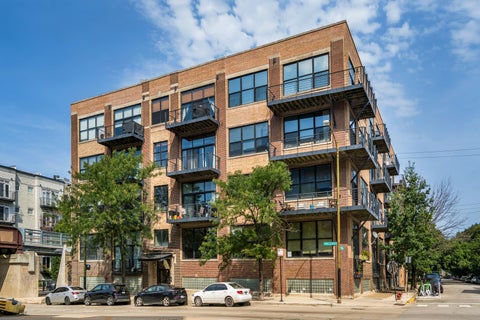 Photo of 1751 N WESTERN Avenue #303, Chicago, IL 60647 (MLS # 12761405)