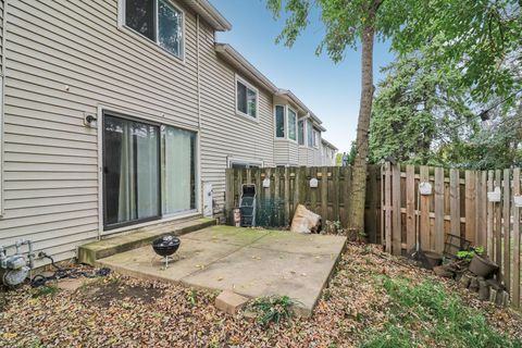 Tiny photo for 556 Leslie Lane, Bolingbrook, IL 60440 (MLS # 12486605)