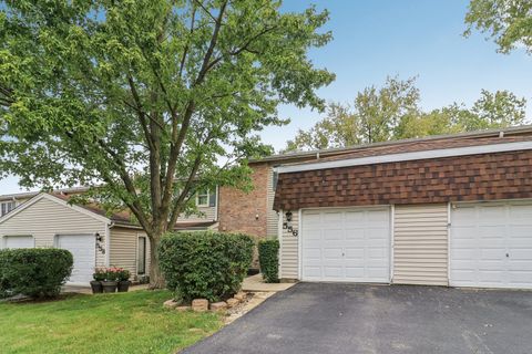Photo of 556 Leslie Lane, Bolingbrook, IL 60440 (MLS # 12486605) Photo of 556 Leslie Lane, Bolingbrook, IL 60440 (MLS # 12486605)