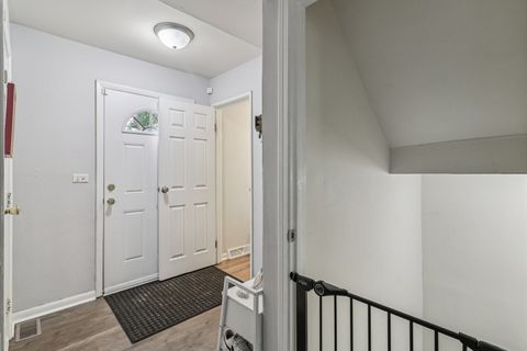 Tiny photo for 556 Leslie Lane, Bolingbrook, IL 60440 (MLS # 12486605)