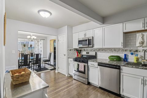 Tiny photo for 556 Leslie Lane, Bolingbrook, IL 60440 (MLS # 12486605)