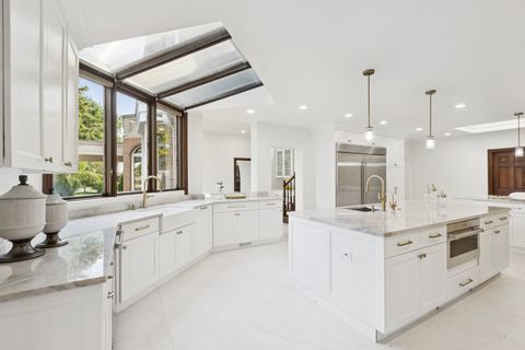 Tiny photo for 2430 Dorina Drive, Northfield, IL 60093 (MLS # 12491924)