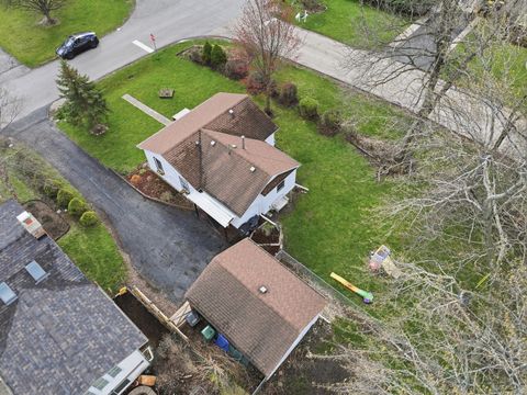 Tiny photo for 101 Oakleaf Road, Lake In The Hills, IL 60156 (MLS # 12612981)