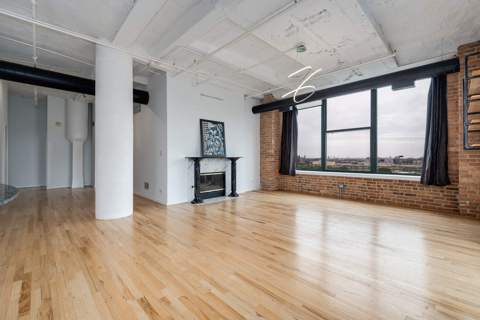 1322 S Wabash Avenue 805