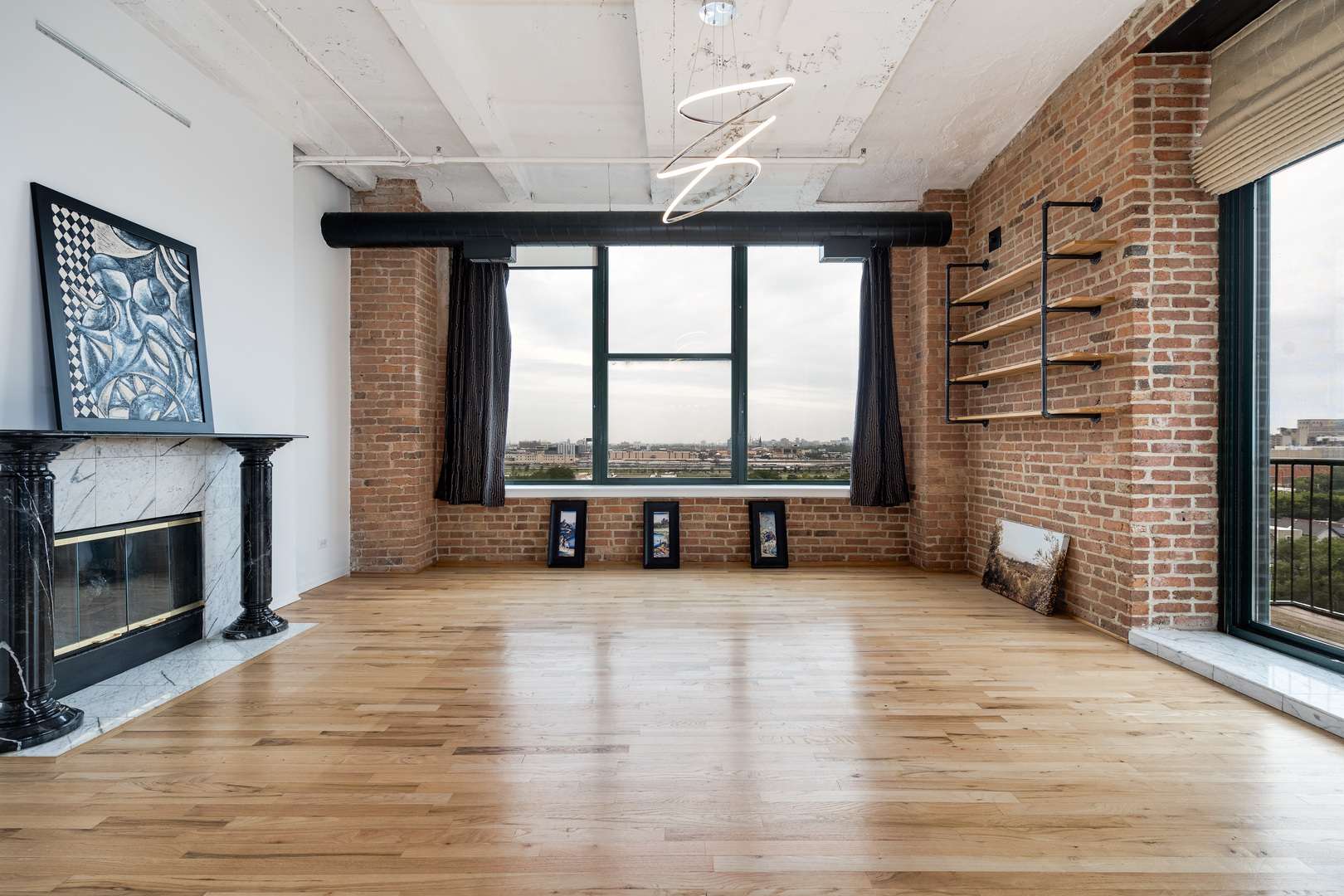1322 S Wabash Avenue 805